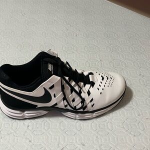 Men’s Nike shoes size 10